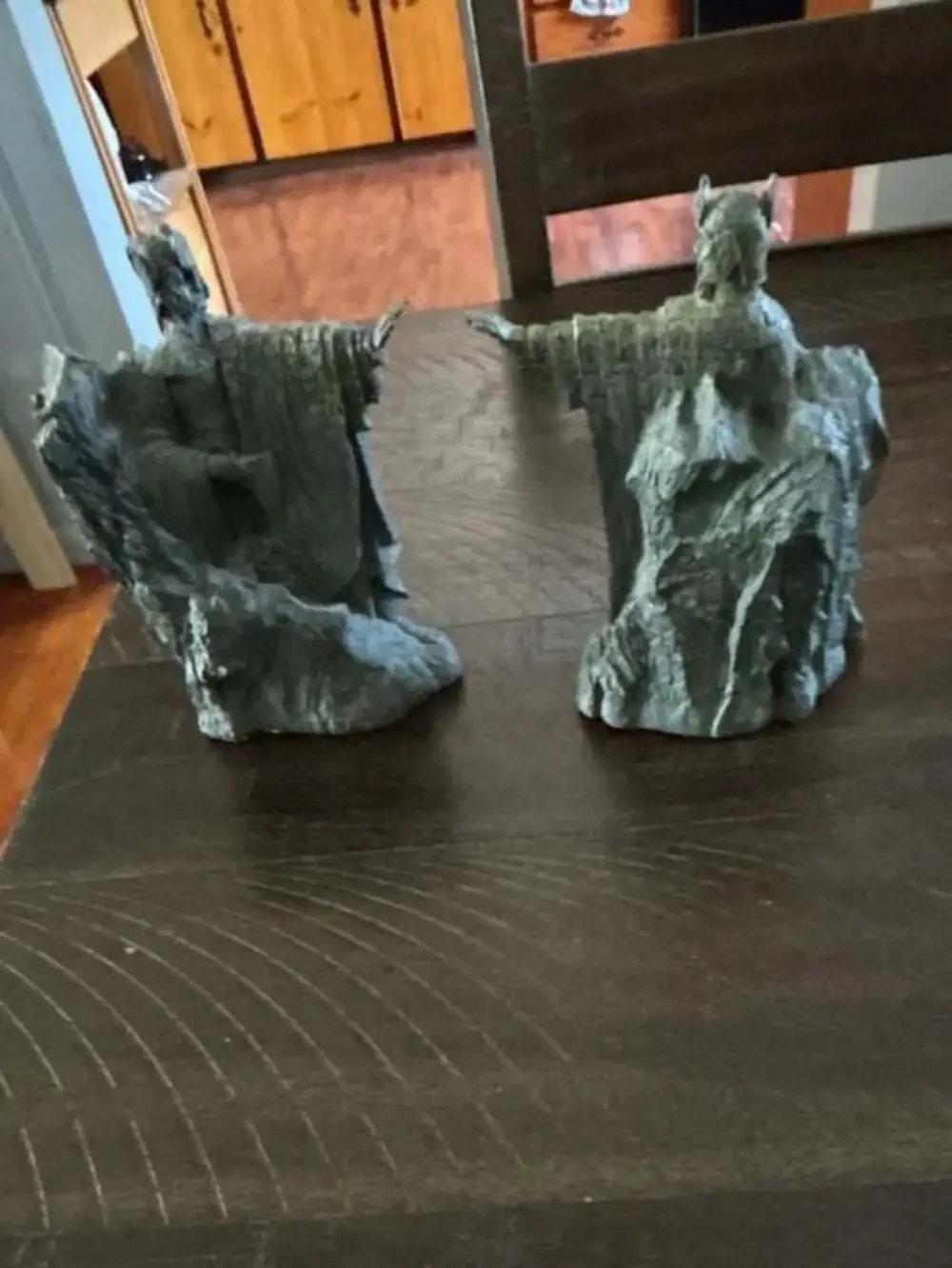 Lord of the Rings The Argonath Bookends Exclusive DVD Collectible Statue Set